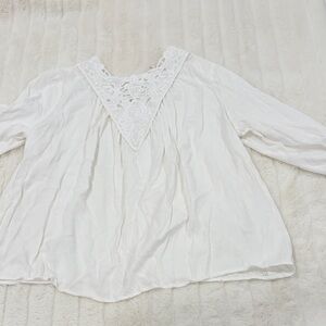 Elegant White Lace Blouse